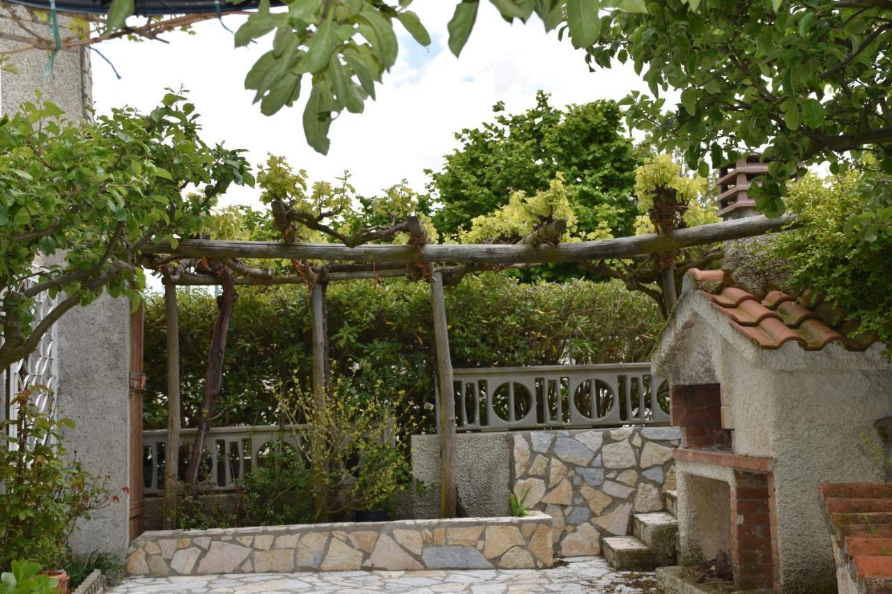 B&B Nel Verde Montesano sulla Marcellana 外观 照片